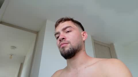 Snapshot of alextwunkk chatting on 07/17/26, 10:36 Alex online show from 07/17/26, 10:36