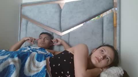 alex y luisa online show from 12/16/25, 02:33