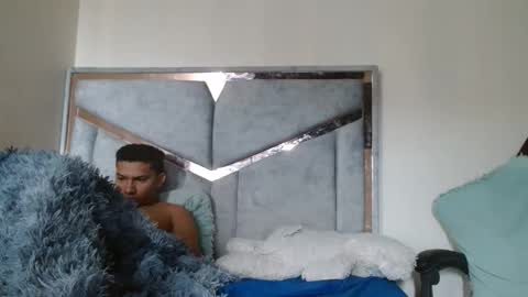 alex y luisa online show from 04/15/26, 07:58