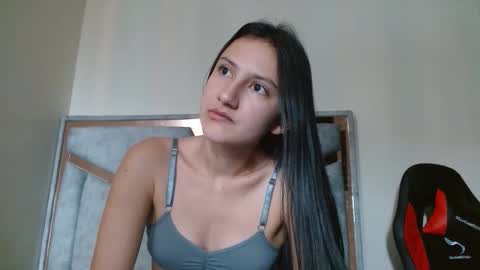 alex y luisa online show from 04/17/26, 03:37