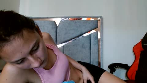Snapshot of alexvsluisa chatting on 06/10/26, 03:55 alex y luisa online show from 06/10/26, 03:55