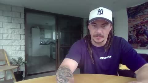 Snapshot of alexx1169 chatting on 04/08/26, 04:45 Alex online show from 04/08/26, 04:45