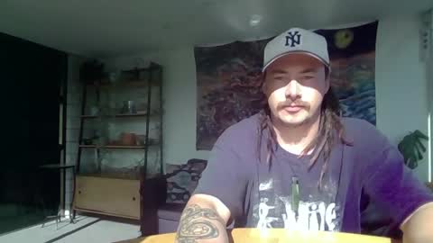 Snapshot of alexx1169 chatting on 04/19/26, 02:00 Alex online show from 04/19/26, 02:00