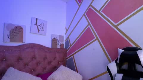Snapshot of alexxa_cutie chatting on 05/27/26, 11:07 Alexxa online show from 05/27/26, 11:07