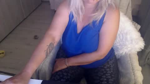 Jhoa online show from 05/12/26, 07:00