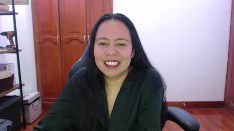 Snapshot of alexxandra20 chatting on 10/11/25, 03:50 alexa online show from 10/11/25, 03:50