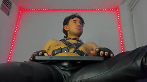 Snapshot of alexxx_savage chatting on 09/16/25, 04:02 Alexander online show from 09/16/25, 04:02