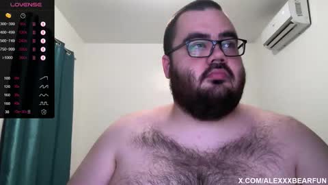 Snapshot of alexxxbear chatting on 01/09/26, 01:52 alexxxbear online show from 01/09/26, 01:52