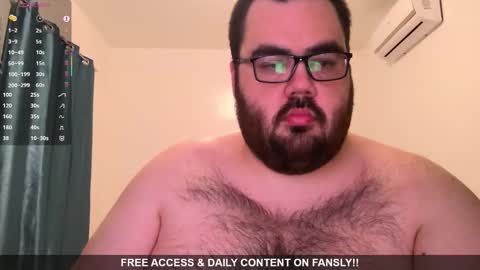 Snapshot of alexxxbear chatting on 02/12/26, 12:27 alexxxbear online show from 02/12/26, 12:27