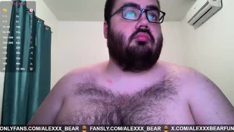 Snapshot of alexxxbear chatting on 02/19/26, 11:01 alexxxbear online show from 02/19/26, 11:01