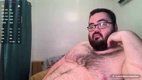 Snapshot of alexxxbear chatting on 05/08/26, 05:35 alexxxbear online show from 05/08/26, 05:35