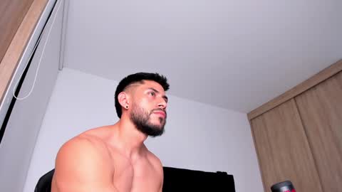 Alex   freelance model  instagram alex b229 online show from 01/25/25, 12:17