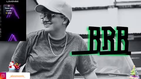 Snapshot of alexxxmorris chatting on 12/17/24, 07:07 ALEXXX MORRIS online show from 12/17/24, 07:07