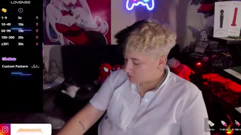 Snapshot of alexxxmorris chatting on 10/28/25, 07:12 ALEXXX MORRIS online show from 10/28/25, 07:12