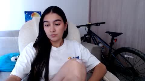 Snapshot of alexyferrer1 chatting on 06/11/26, 03:54 alexyferrer1 online show from 06/11/26, 03:54
