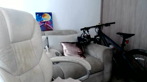 Snapshot of alexyferrer1 chatting on 06/12/26, 04:17 alexyferrer1 online show from 06/12/26, 04:17