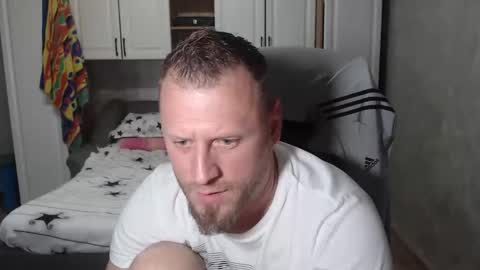 Snapshot of alexyno2020 chatting on 10/27/25, 09:41 alexyno2022 ONLYFANS online show from 10/27/25, 09:41