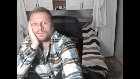 Snapshot of alexyno2020 chatting on 11/28/25, 03:47 alexyno2022 ONLYFANS online show from 11/28/25, 03:47