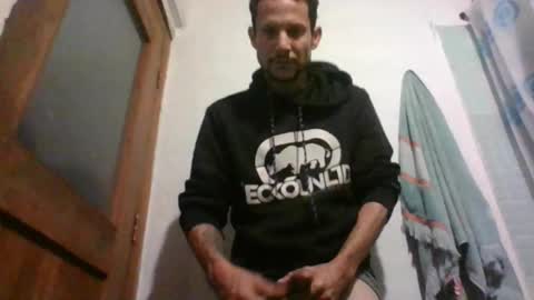 Snapshot of alexzuno1 chatting on 10/12/25, 01:54 alexzuno1 online show from 10/12/25, 01:54