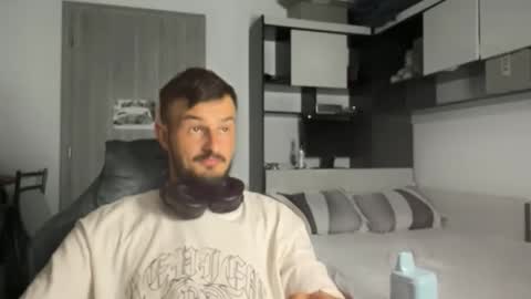 Alezandre online show from 05/18/26, 05:30