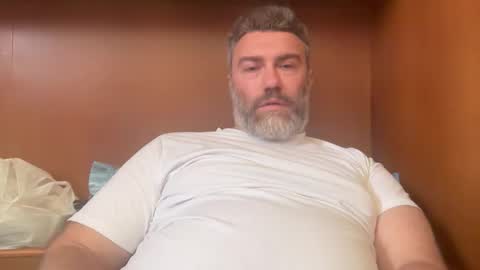 Snapshot of alfali chatting on 05/31/26, 10:55 alfali online show from 05/31/26, 10:55
