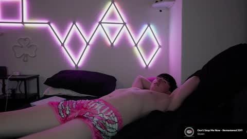 Snapshot of alfiegreenxxx chatting on 04/08/26, 10:10 Alfie Green online show from 04/08/26, 10:10