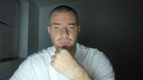 alfiesolomons87 online show from 12/18/24, 08:14