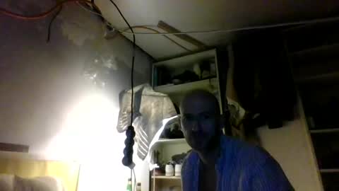 Snapshot of alfred152 chatting on 07/15/26, 05:45 alfred152 online show from 07/15/26, 05:45