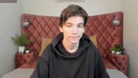 Alfred online show from 10/18/25, 06:48