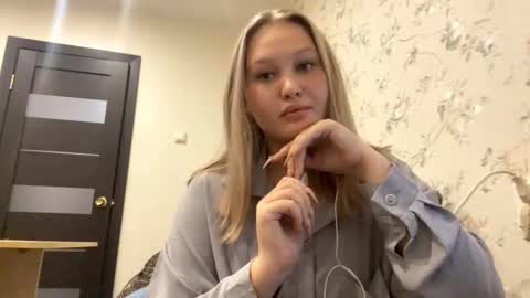 Snapshot of alfrediacancer chatting on 10/06/25, 11:18 Kate online show from 10/06/25, 11:18