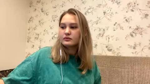 Snapshot of alfrediacancer chatting on 10/23/25, 11:09 Kate online show from 10/23/25, 11:09