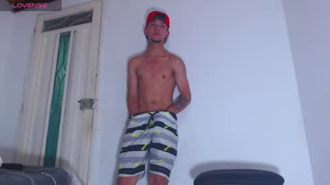 Snapshot of alfredo_rivas chatting on 06/19/26, 03:33 alfredo_rivas online show from 06/19/26, 03:33