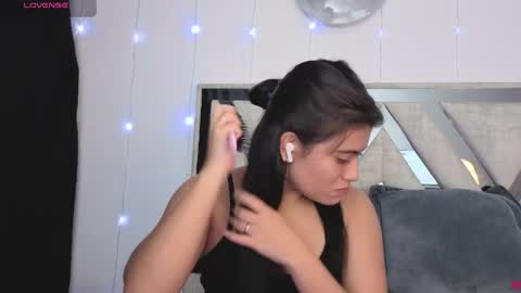 Carolina Join The Fan Club  online show from 04/16/26, 12:00