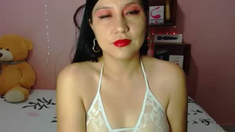 Snapshot of ali_squirt chatting on 04/05/26, 10:34 alixia online show from 04/05/26, 10:34