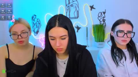 Snapshot of alia_skay chatting on 03/18/26, 08:01 alia skay online show from 03/18/26, 08:01