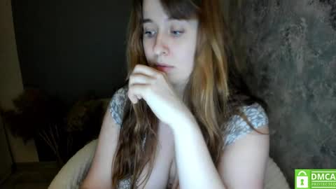 aliaa_ online show from 01/09/25, 04:41