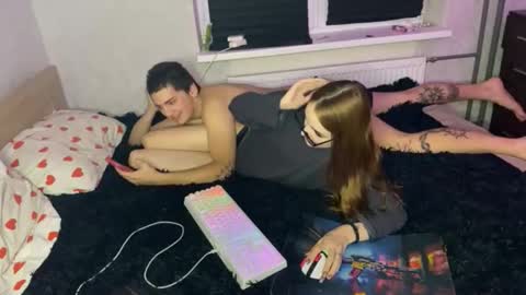 Robert online show from 10/19/25, 03:45