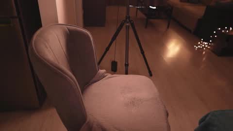 Snapshot of alica_moon_ chatting on 03/10/26, 09:25 Ali online show from 03/10/26, 09:25