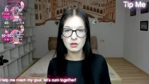 Snapshot of alicamoons chatting on 10/02/25, 11:17 Alica online show from 10/02/25, 11:17