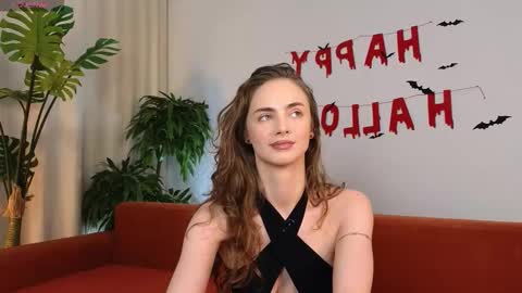 Alicia online show from 10/26/25, 03:01