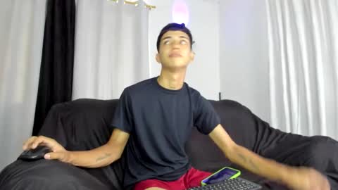 Alice and Liam online show from 10/04/25, 08:40