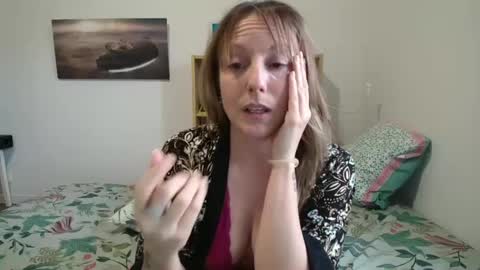 Alice online show from 02/25/25, 04:42