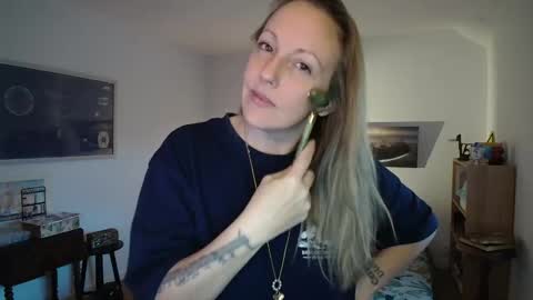 Alice online show from 11/15/25, 07:38