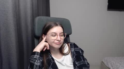 Alice online show from 02/15/25, 10:21