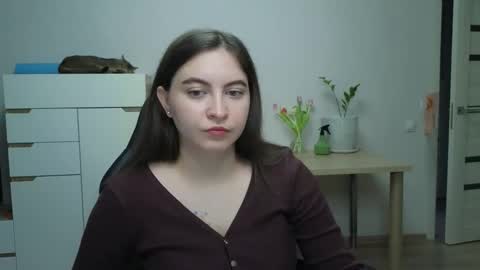 Snapshot of alice_________________________ chatting on 03/12/26, 04:29 Alice online show from 03/12/26, 04:29