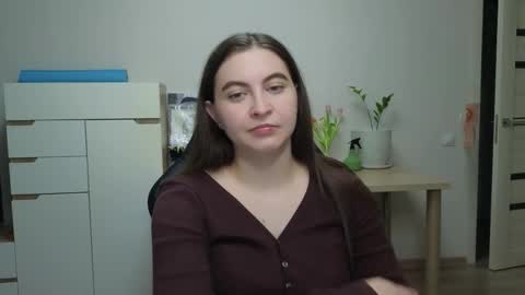 Snapshot of alice_________________________ chatting on 03/12/26, 05:19 Alice online show from 03/12/26, 05:19