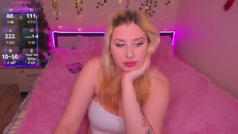 Alice   Miss online show from 12/21/24, 11:24