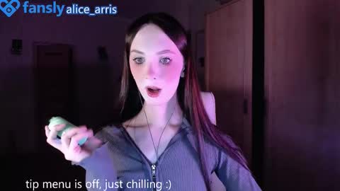 Snapshot of alice__aris chatting on 11/29/25, 06:33 Alice Aris online show from 11/29/25, 06:33