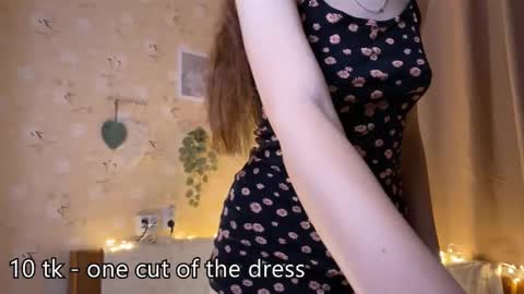 Snapshot of alice_alarcon chatting on 11/12/25, 09:42 Hey Im Alice online show from 11/12/25, 09:42