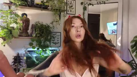 Snapshot of alice_baudelaire chatting on 11/04/25, 11:59 Alicia online show from 11/04/25, 11:59